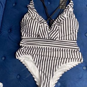 One piece bathing suit